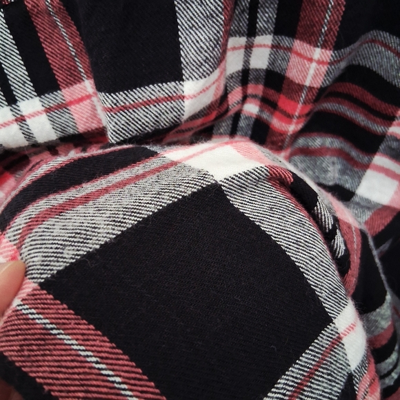 +3🛍NW Roaman's Black and Red Plaid Button Down Shirt - Picture 7 of 7